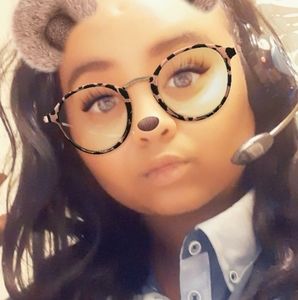 Meet your Posher, Brandy